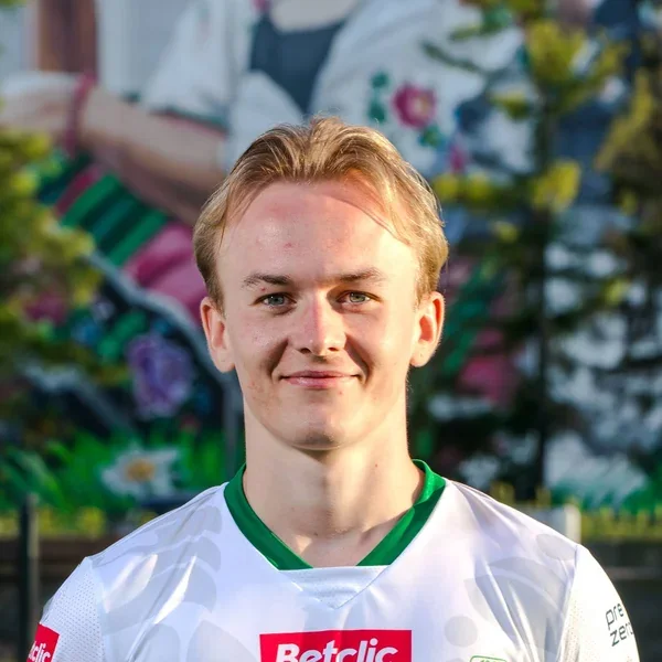 Ernest Kurzawa — zawodnik KS Pelikan Łowicz