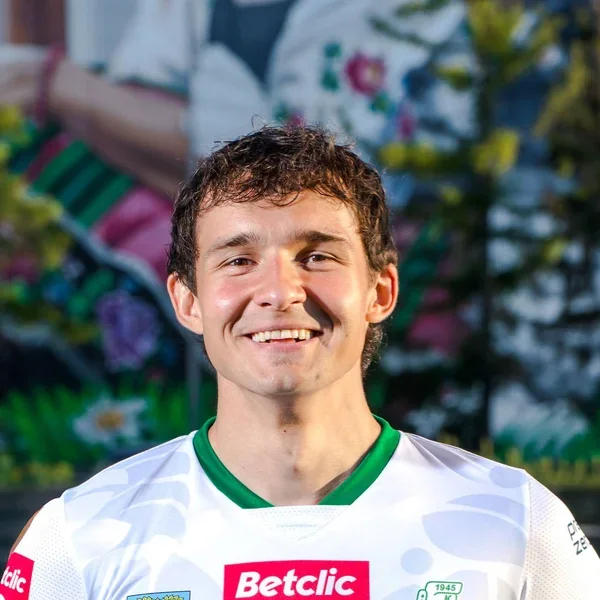 Patryk Pierzak — zawodnik KS Pelikan Łowicz